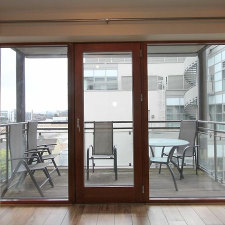 Point Village Modern Apartment Dublin Eksteriør bilde