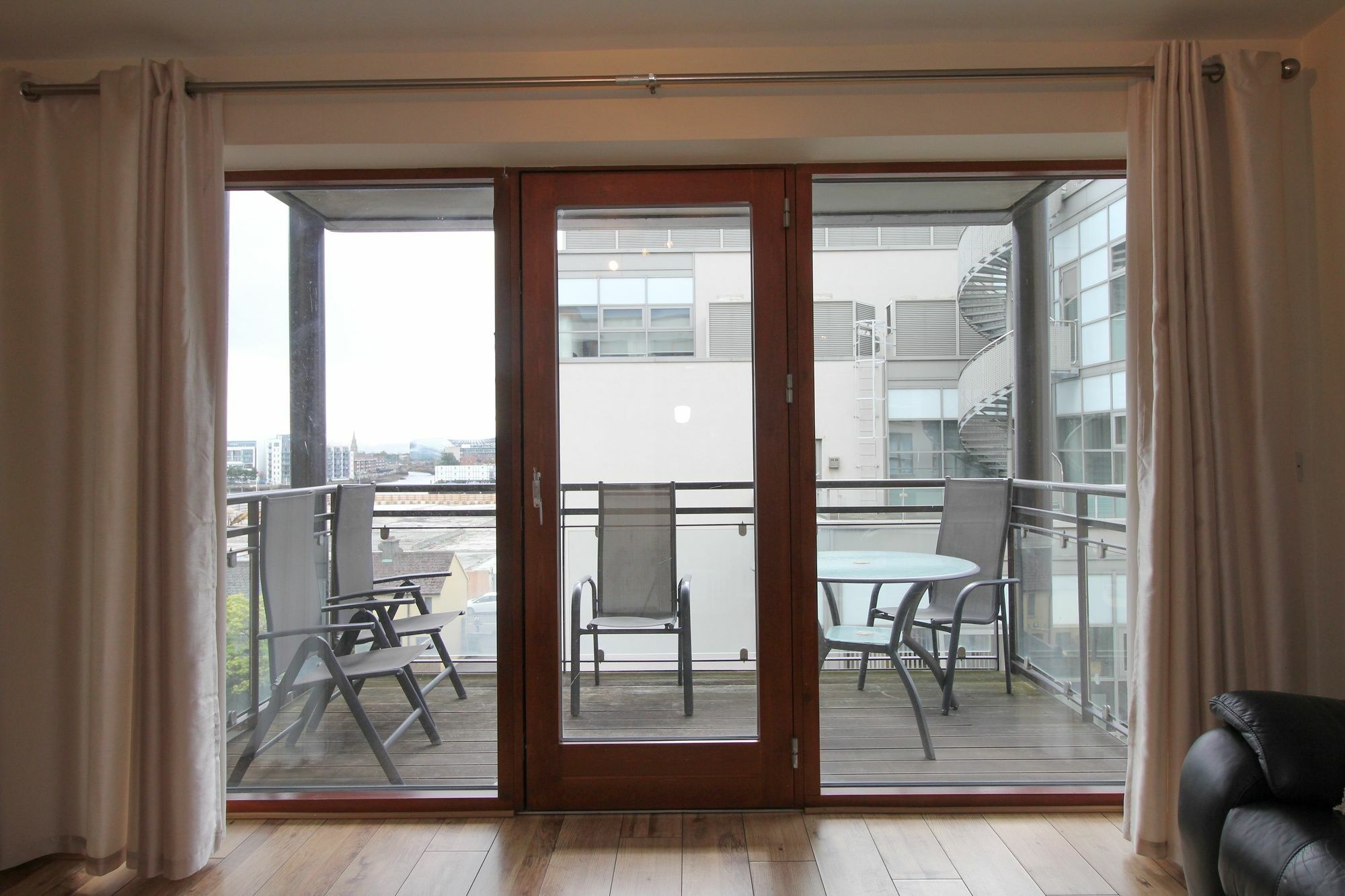Point Village Modern Apartment Dublin Eksteriør bilde